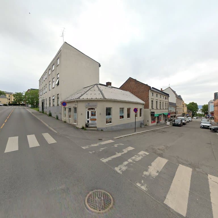 Lanna massasje og aromaterai – Thaimassasje in Hamar