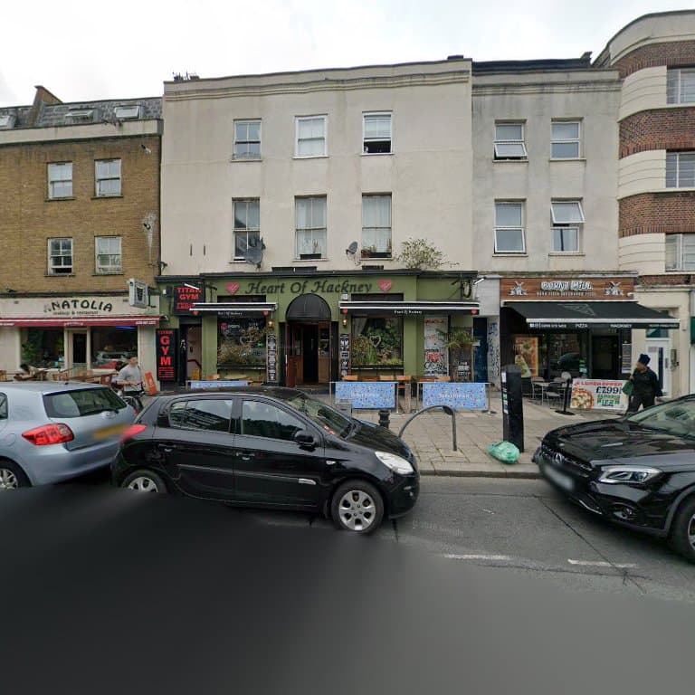 tewa thai massage therapist – Thai massage in London