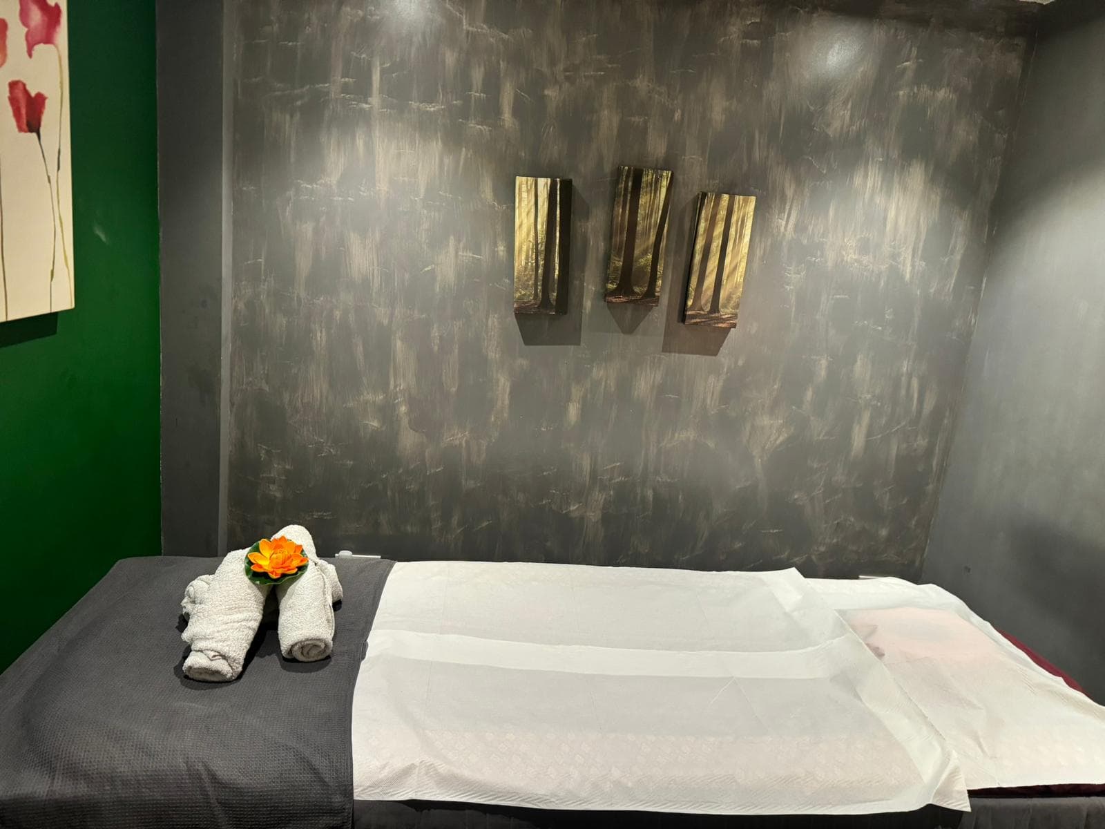 Photo 3 of Thai Lanna Treatment