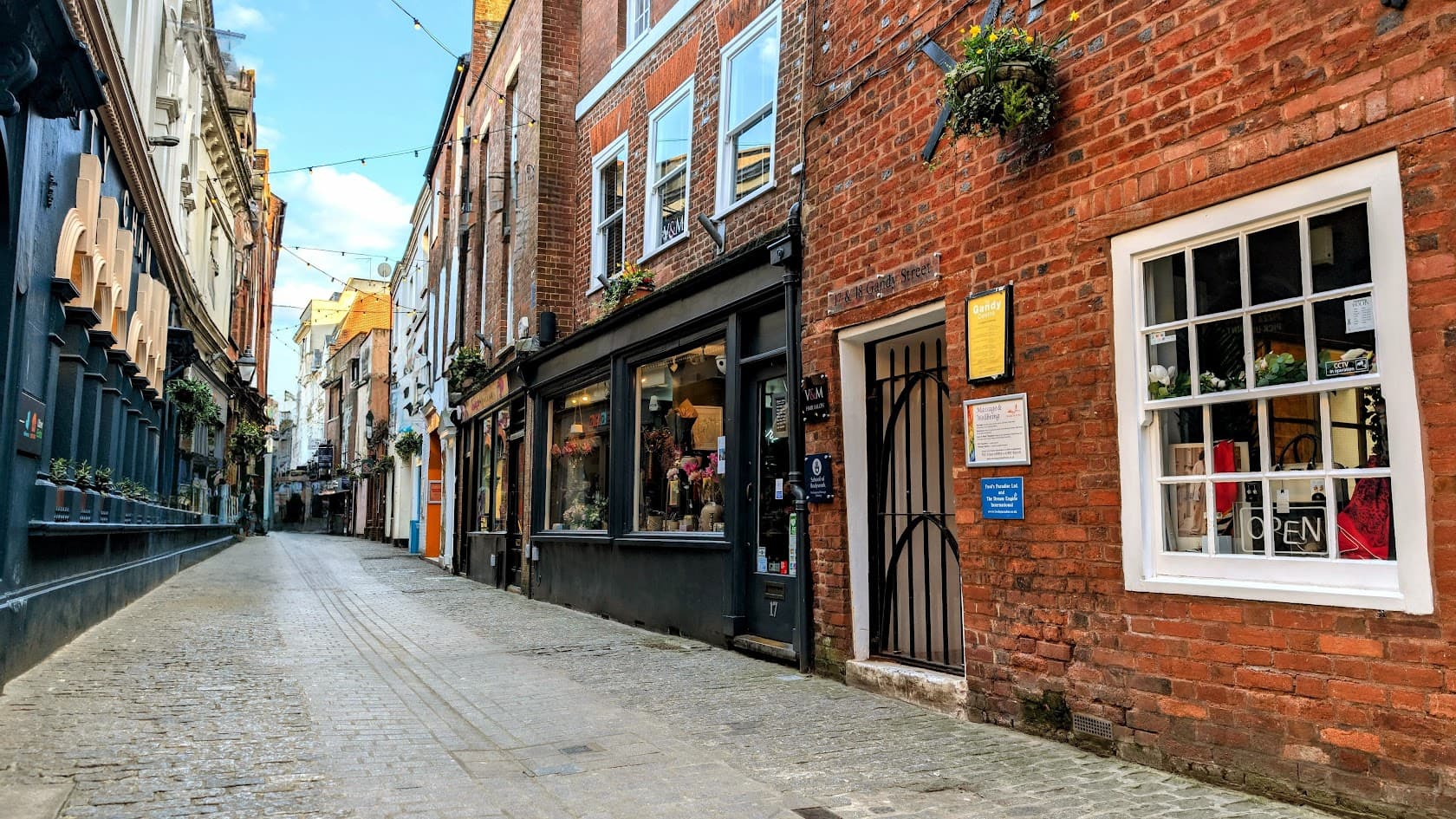 Massage & Wellbeing – Thai massage in Exeter