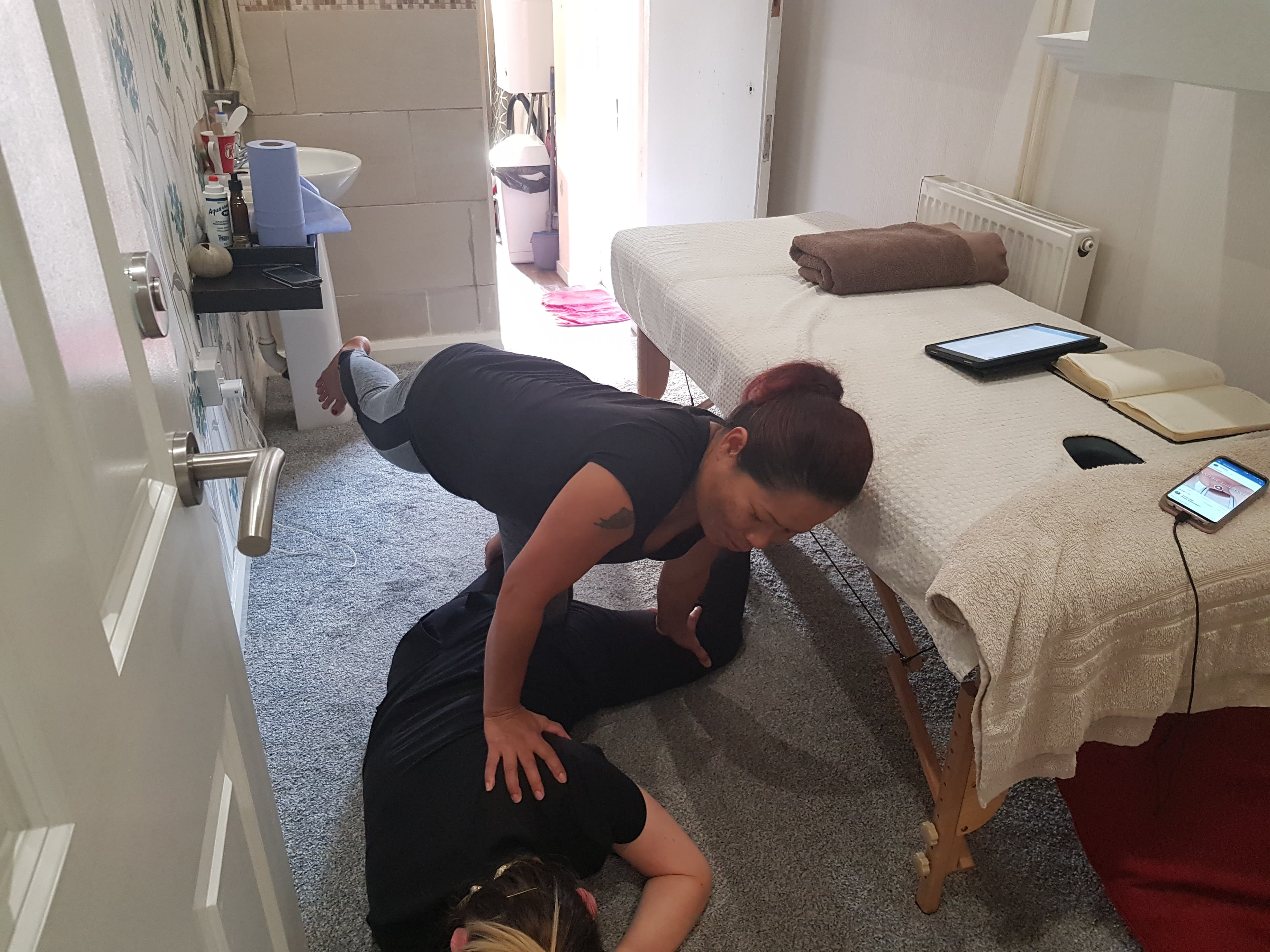 S&T Sport Massage - Deep tissues Thai Massage/ injury Clinic – Thai massage in Leicester