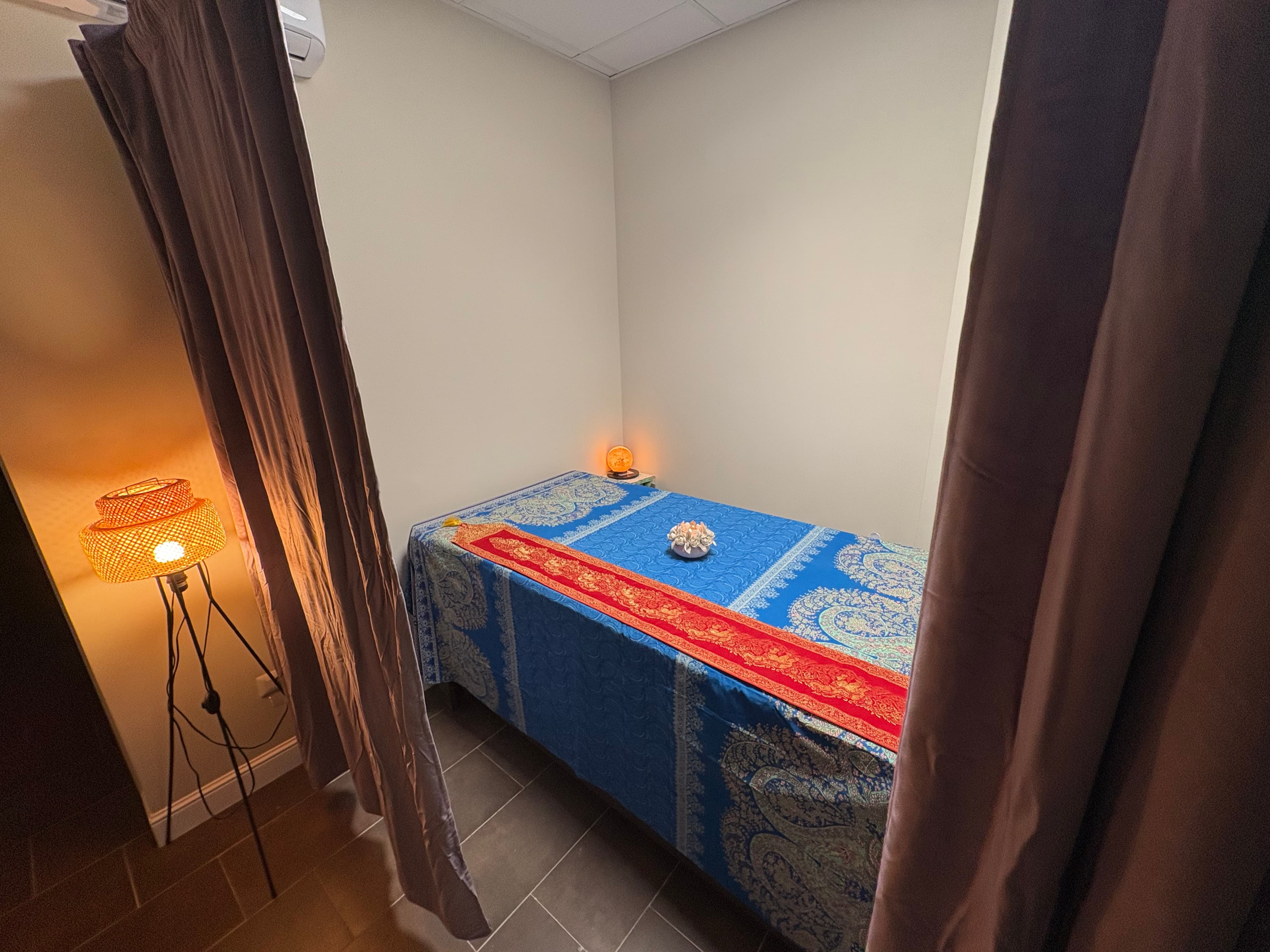 Royal Thai Massage – massaggio thai in Naples