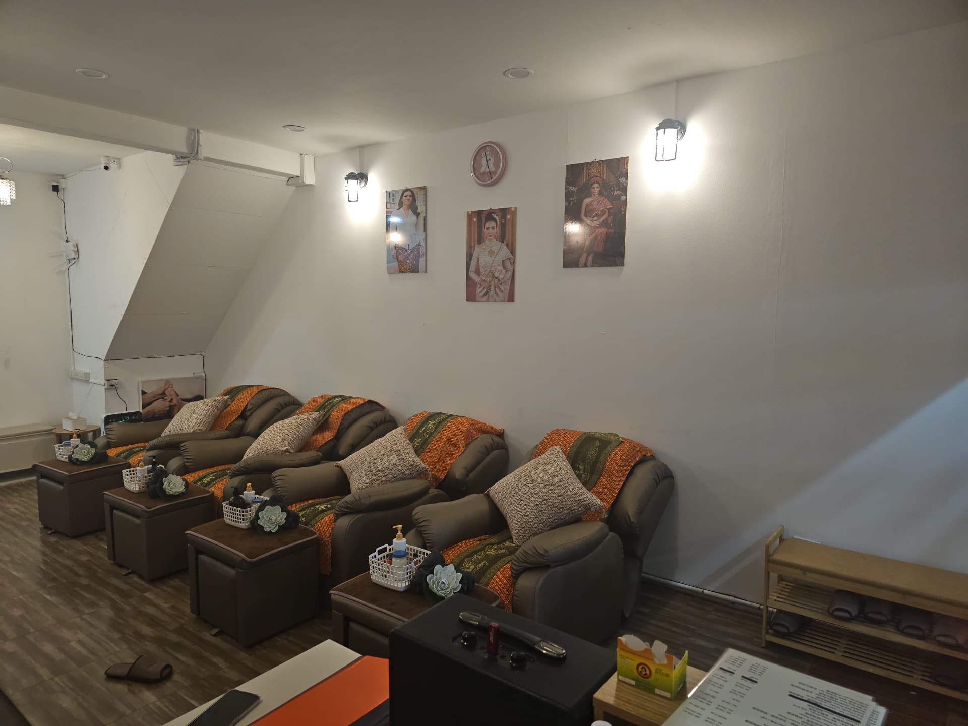 Ruen Khun Chang 大象之家 - Thai Massage 泰式按摩 – นวดแผนไทย in Bangkok