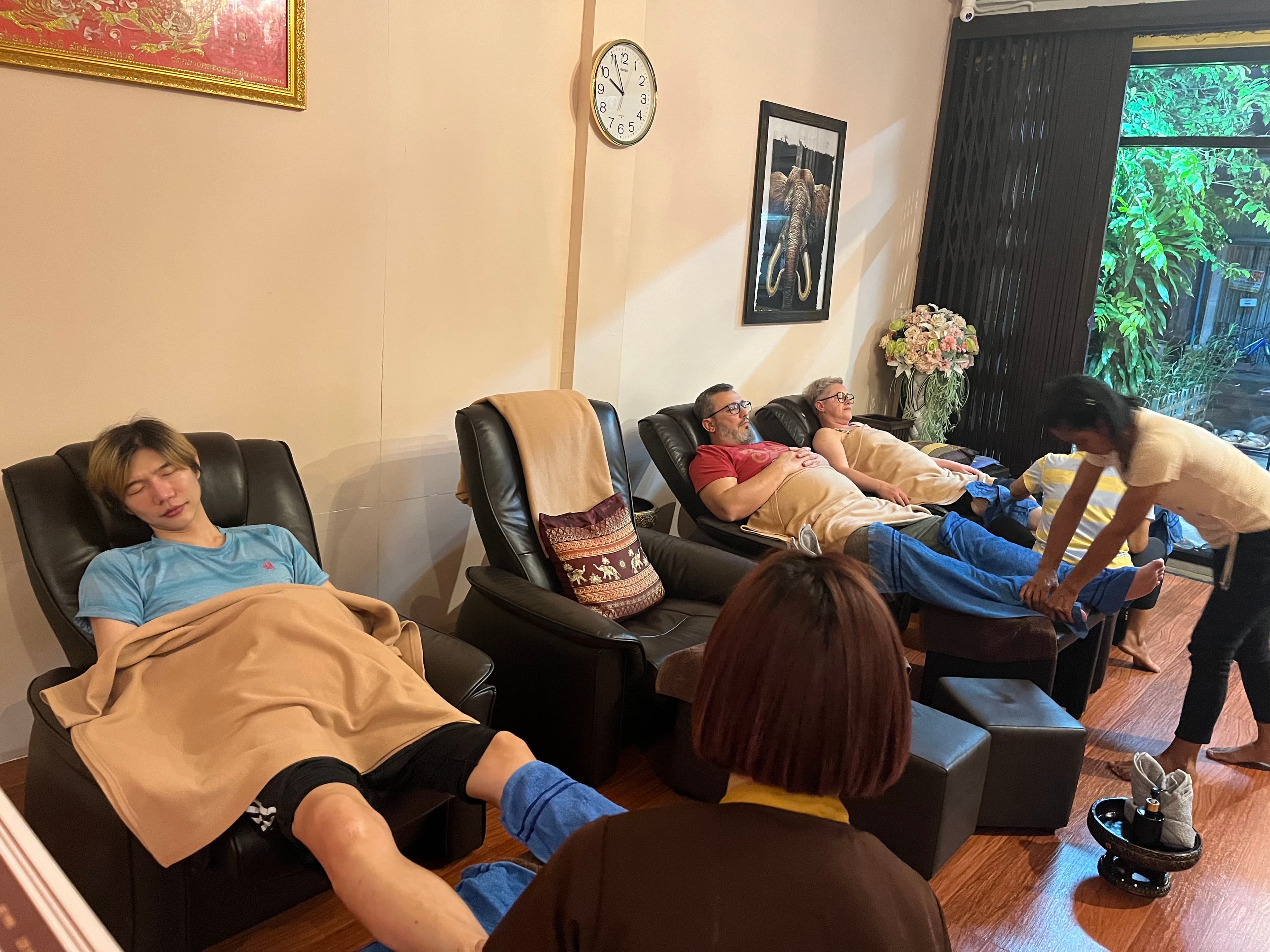 ภาพ 3 ของ Putthinan Thai Massage&Spa - Tiger God Shrine