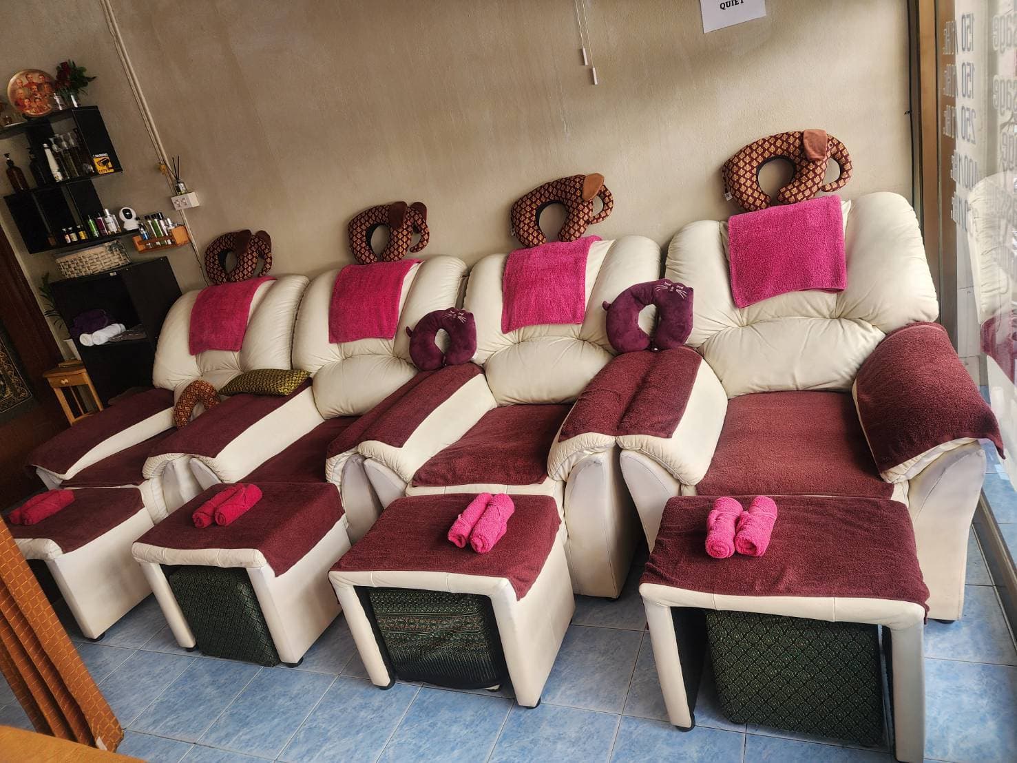 ภาพ 2 ของ Poo Na Health Massage