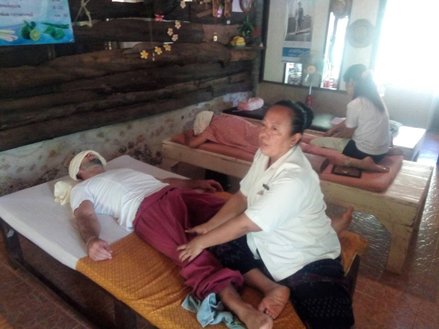 Nhong Thai Massage – นวดแผนไทย in Koh Chang