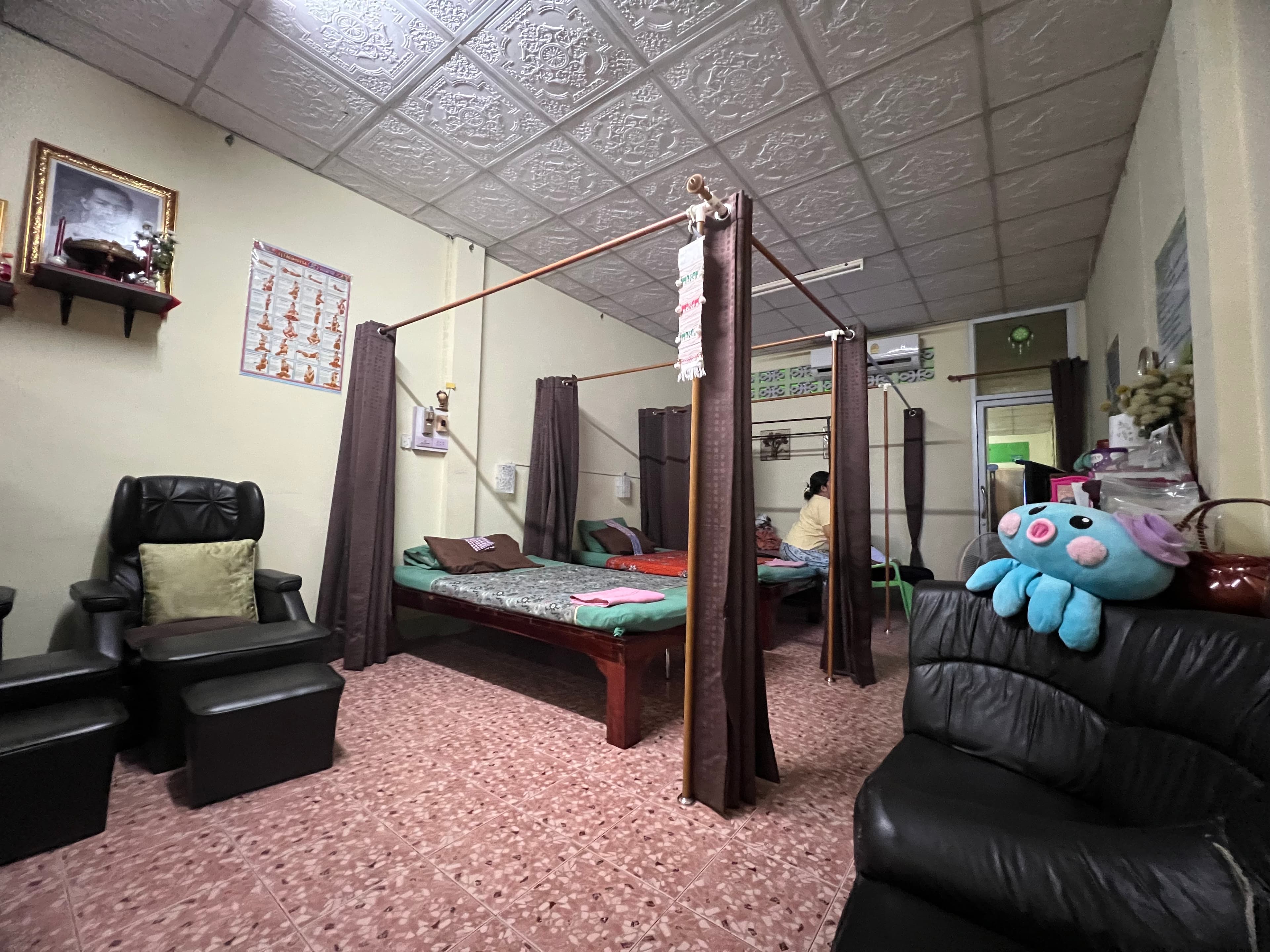 ภาพ 3 ของ Baan Boua Sawat massage (บ้านบัวสวรรค์ & นวดเพื่อสุขภาพ)(Nuad Thai, traditional Thai massage)