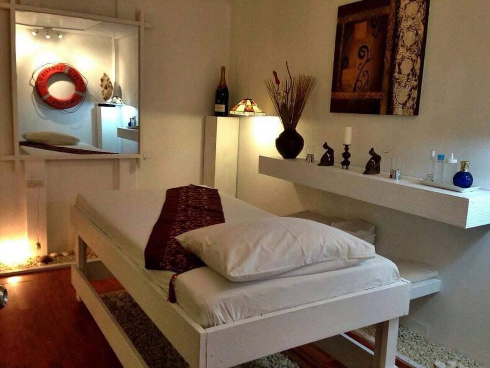 Naree Massage Services Thai Massage & Oil Massage – นวดแผนไทย in Bangkok