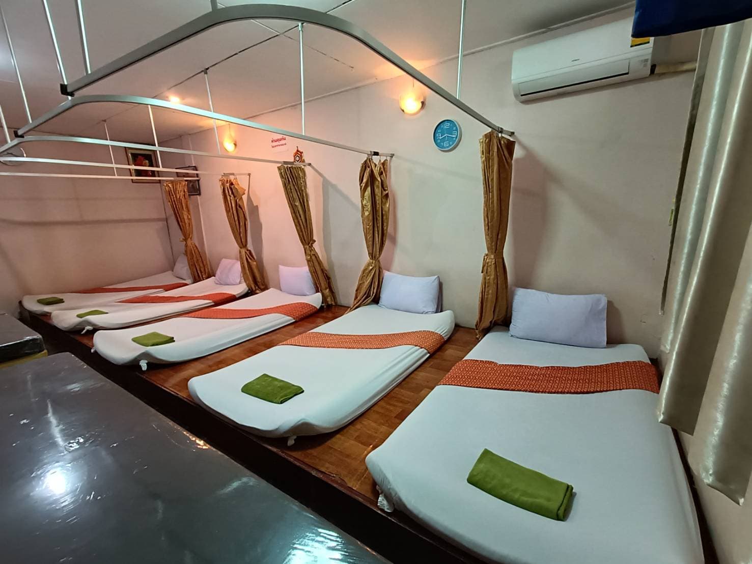 Yanin thai massage – นวดแผนไทย in Bangkok