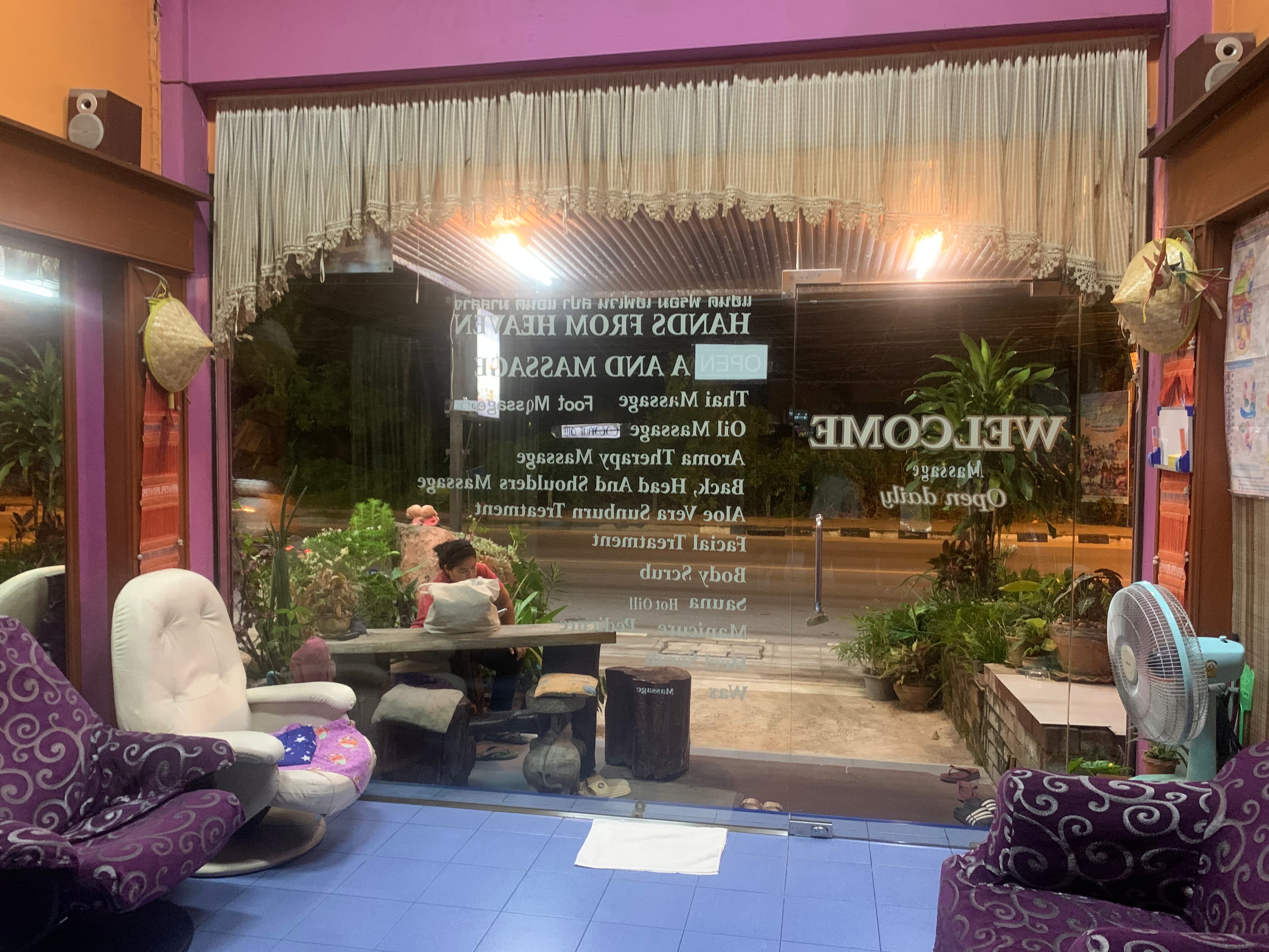 ภาพ 2 ของ Magic Hand Massage