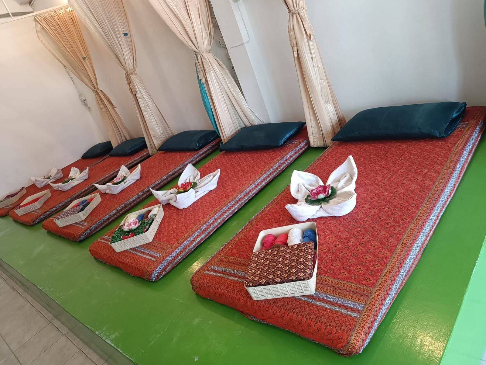 Natnapha Health Masssge – นวดแผนไทย in Surat Thani