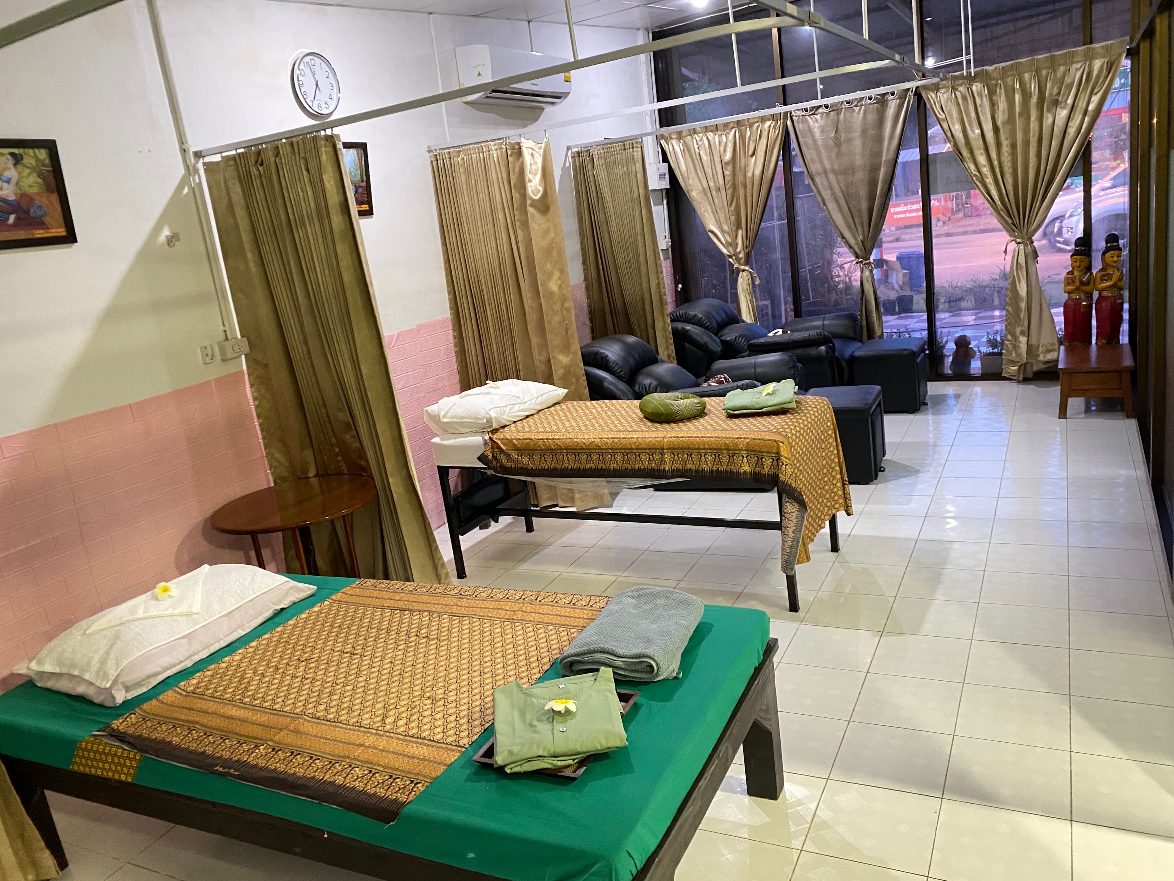 บ้านG นวดเพื่อสุขภาพ - Bann G Thai Massage Shop – นวดแผนไทย in Udon Thani