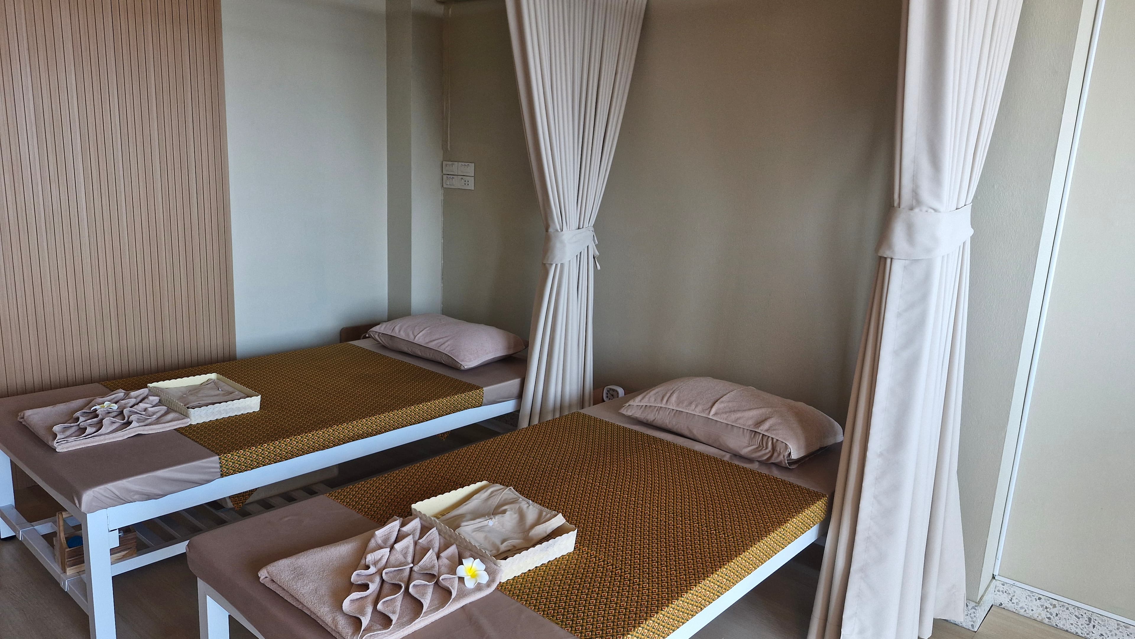 ภาพ 3 ของ สรีรินทร์ นวดไทยเพื่อสุขภาพ Sareerin Thai Massage and Wellness