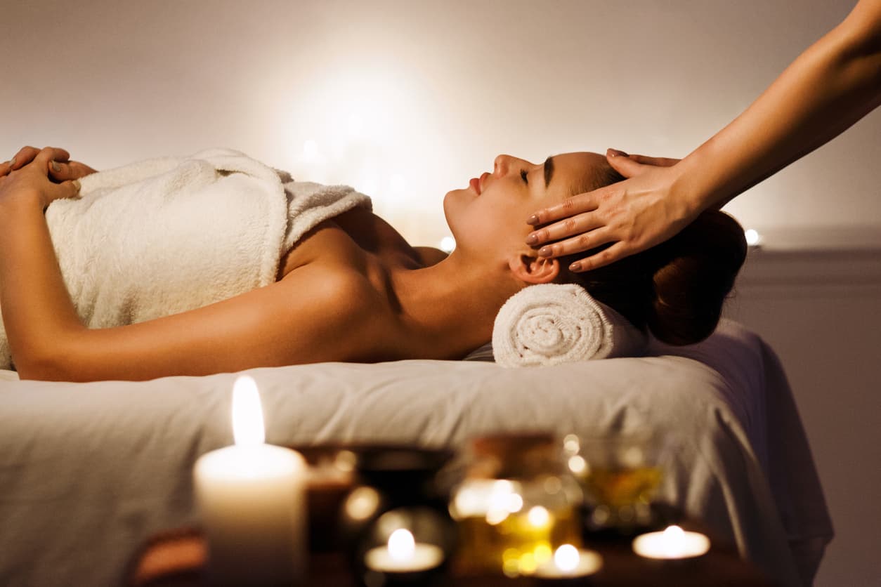 Deevari Spa am Goetheplatz: Asiatische Wellness – Thai Massage in München