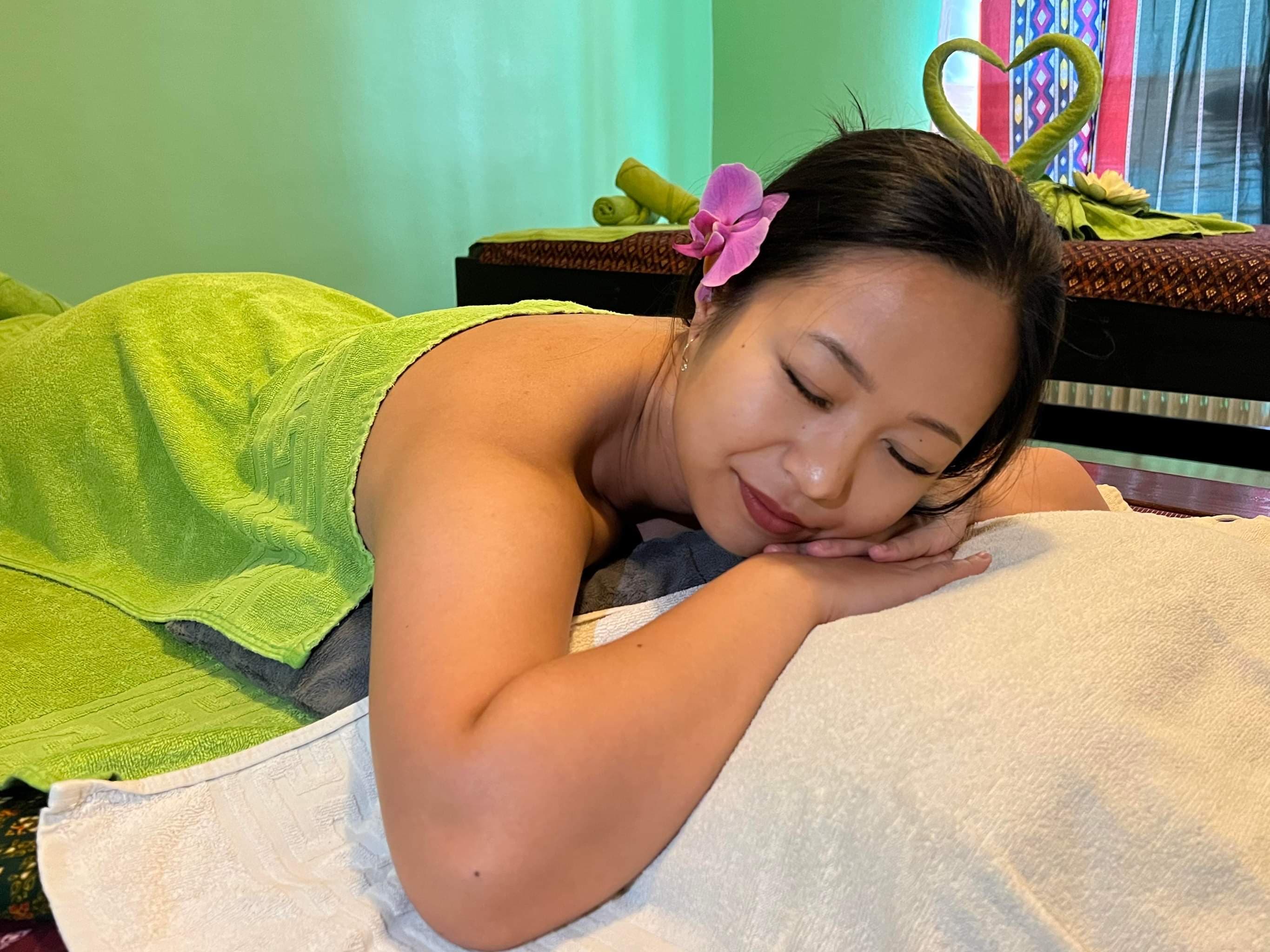 Wao Thaimassage (nur fűr Frauen) – Thai Massage in Berlin