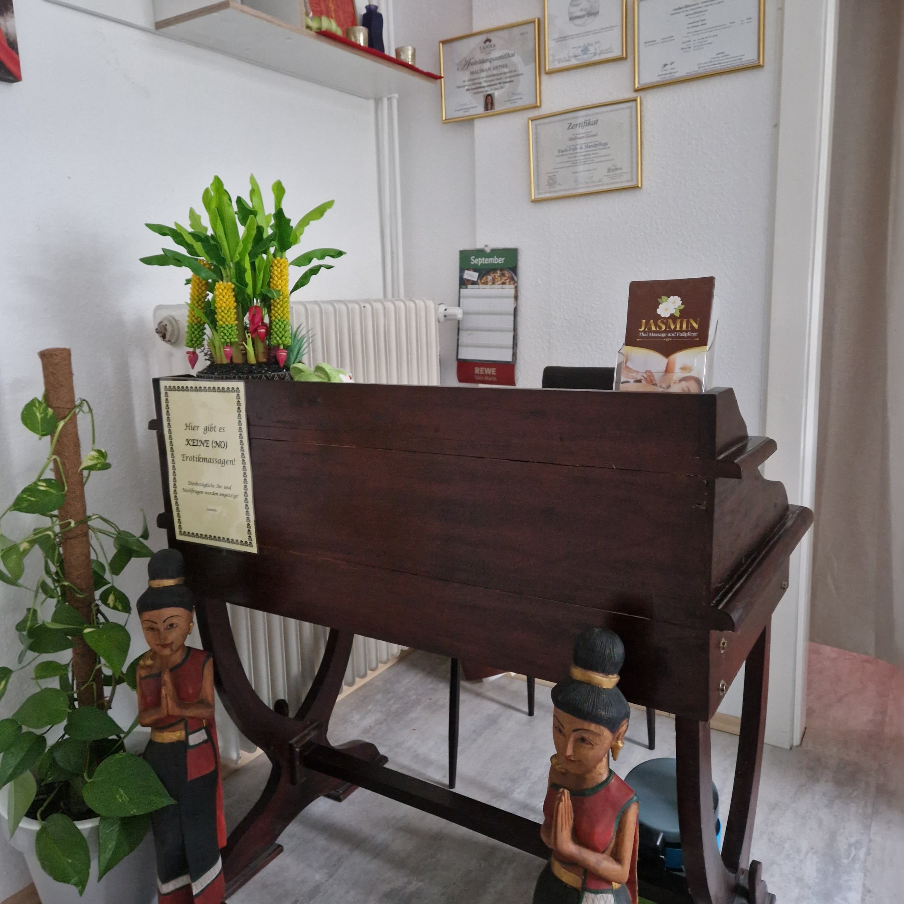 Foto 3 von Jasmin - traditionelle Thai-Massage und Fußpflege