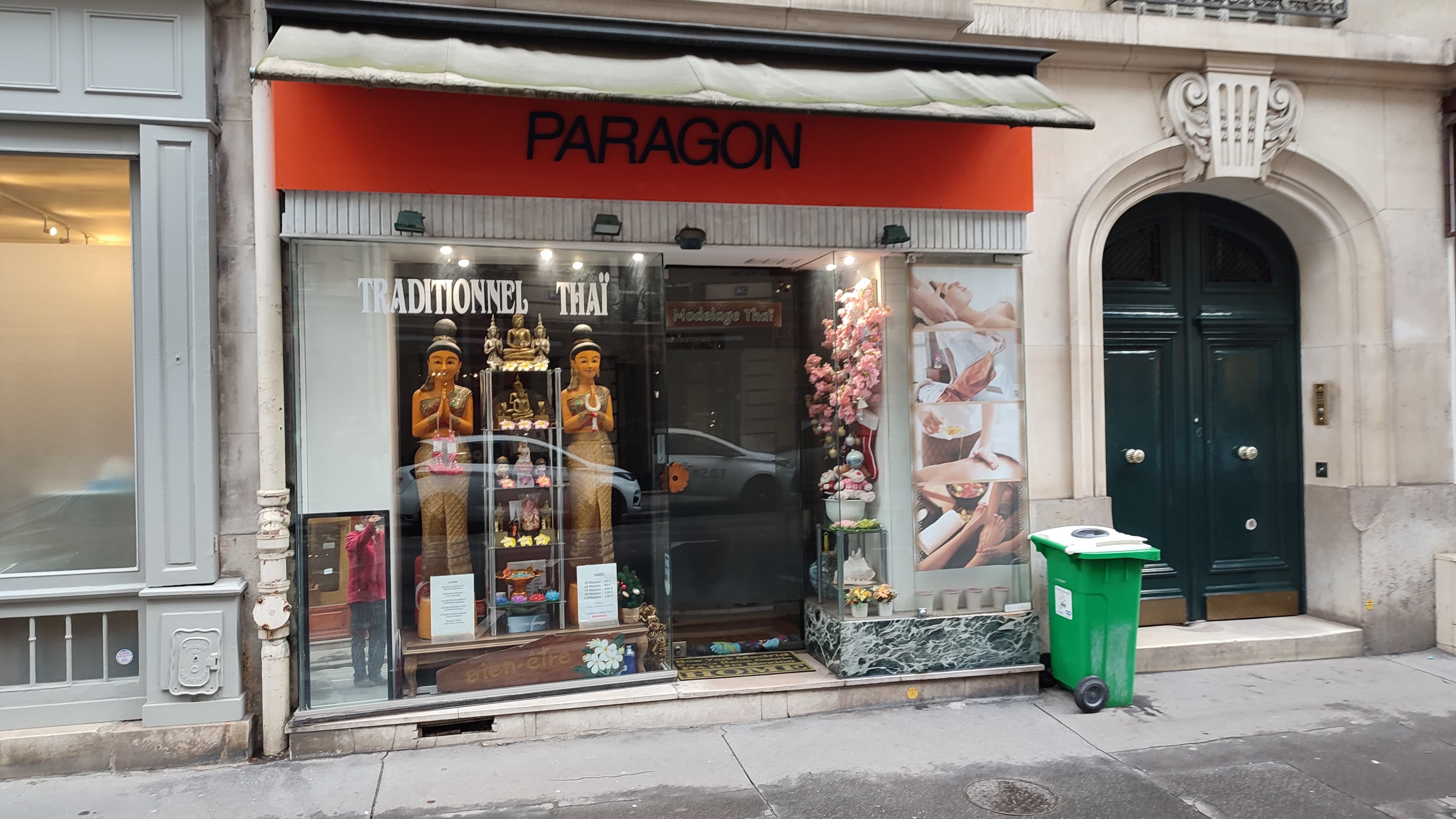 PARAGON – massage thaï in Paris