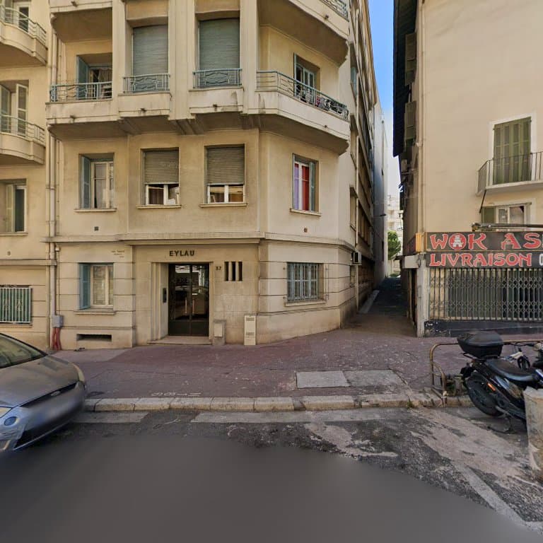 Sirung Thai massage – massage thaï in Nice