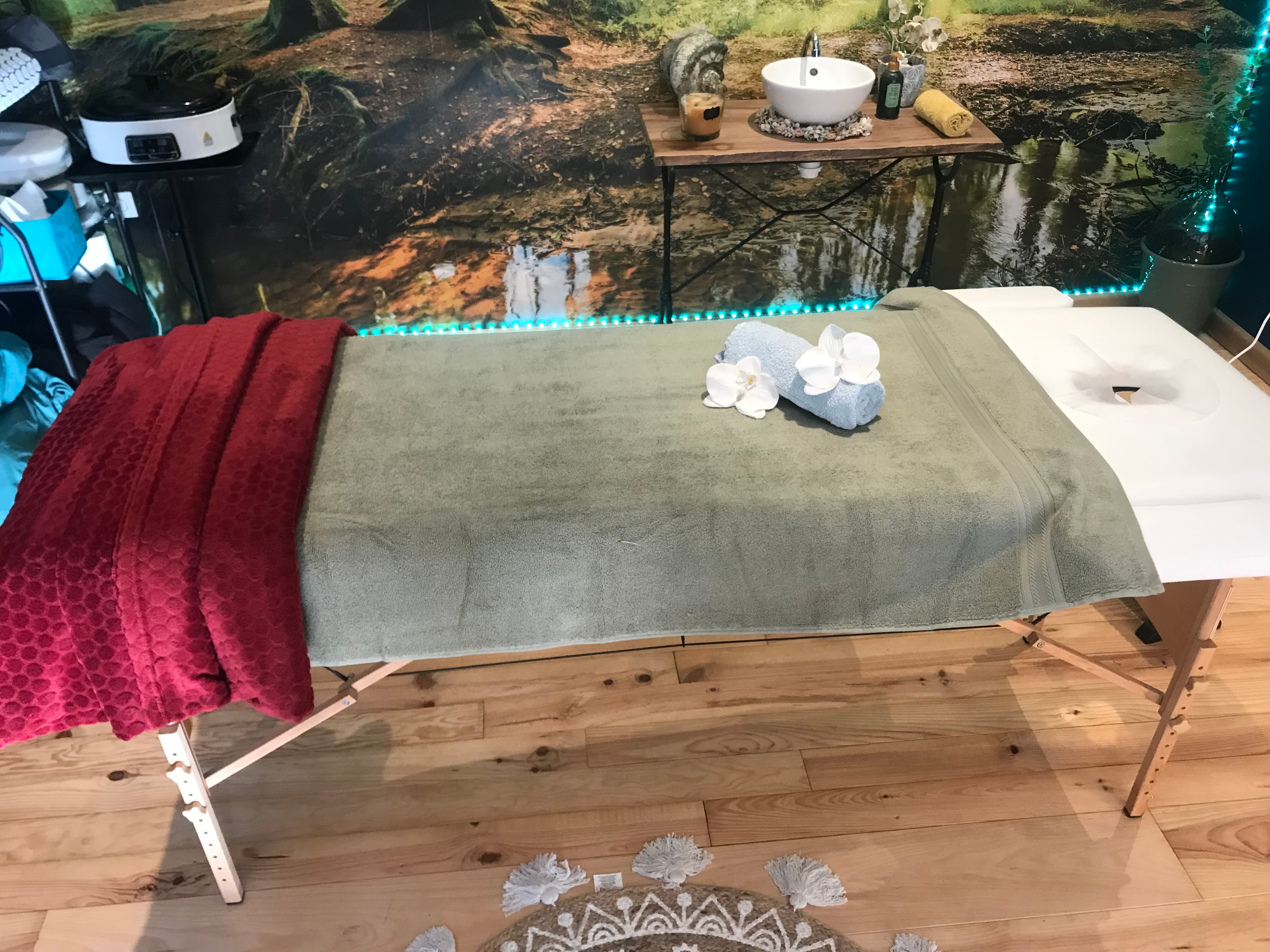 zenisa – massage thaï in Nîmes