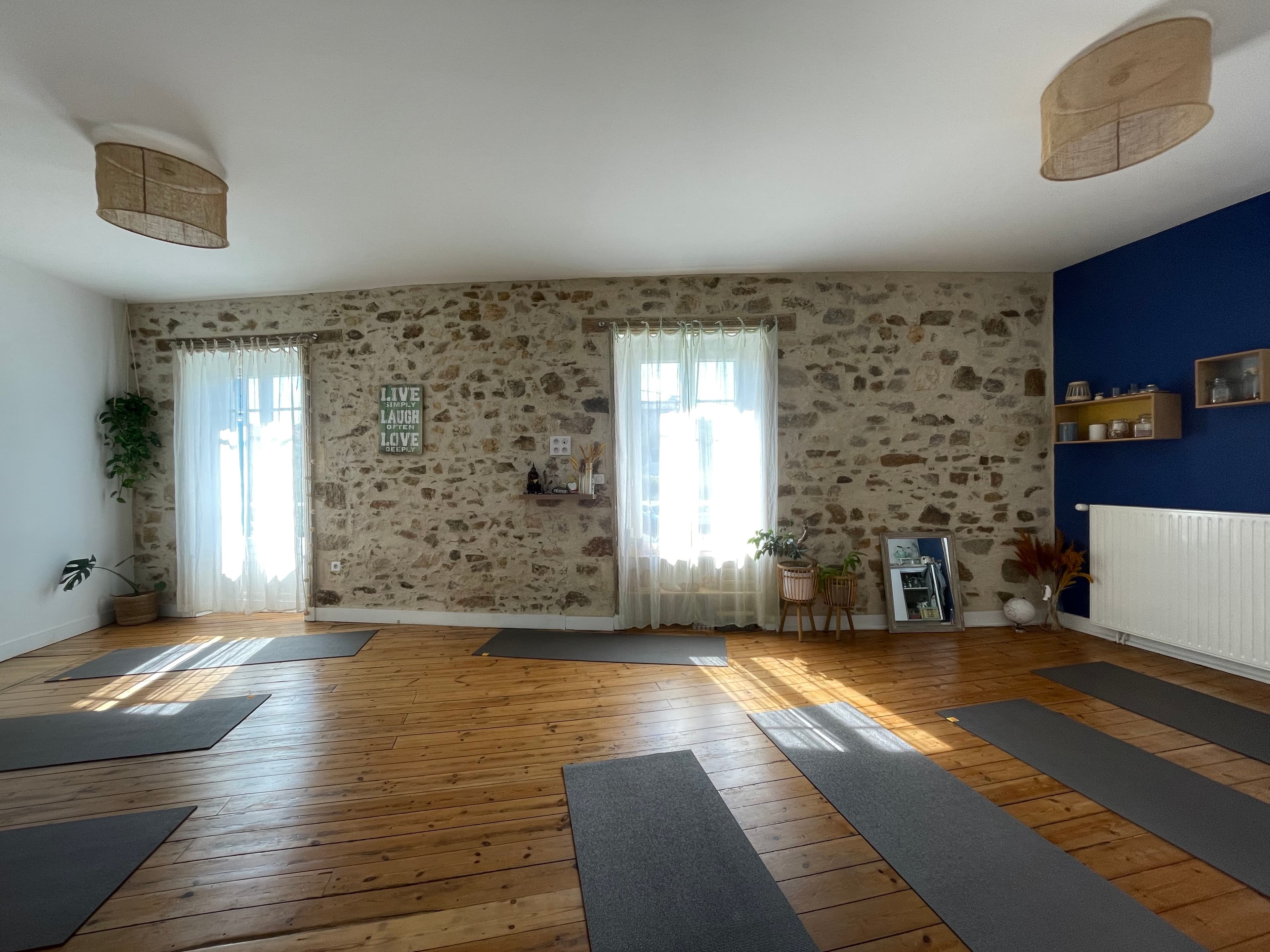 Photo 3 de UMI - Cécile Hérault - Yoga & Massage Thai (Pilates, Danse,..)