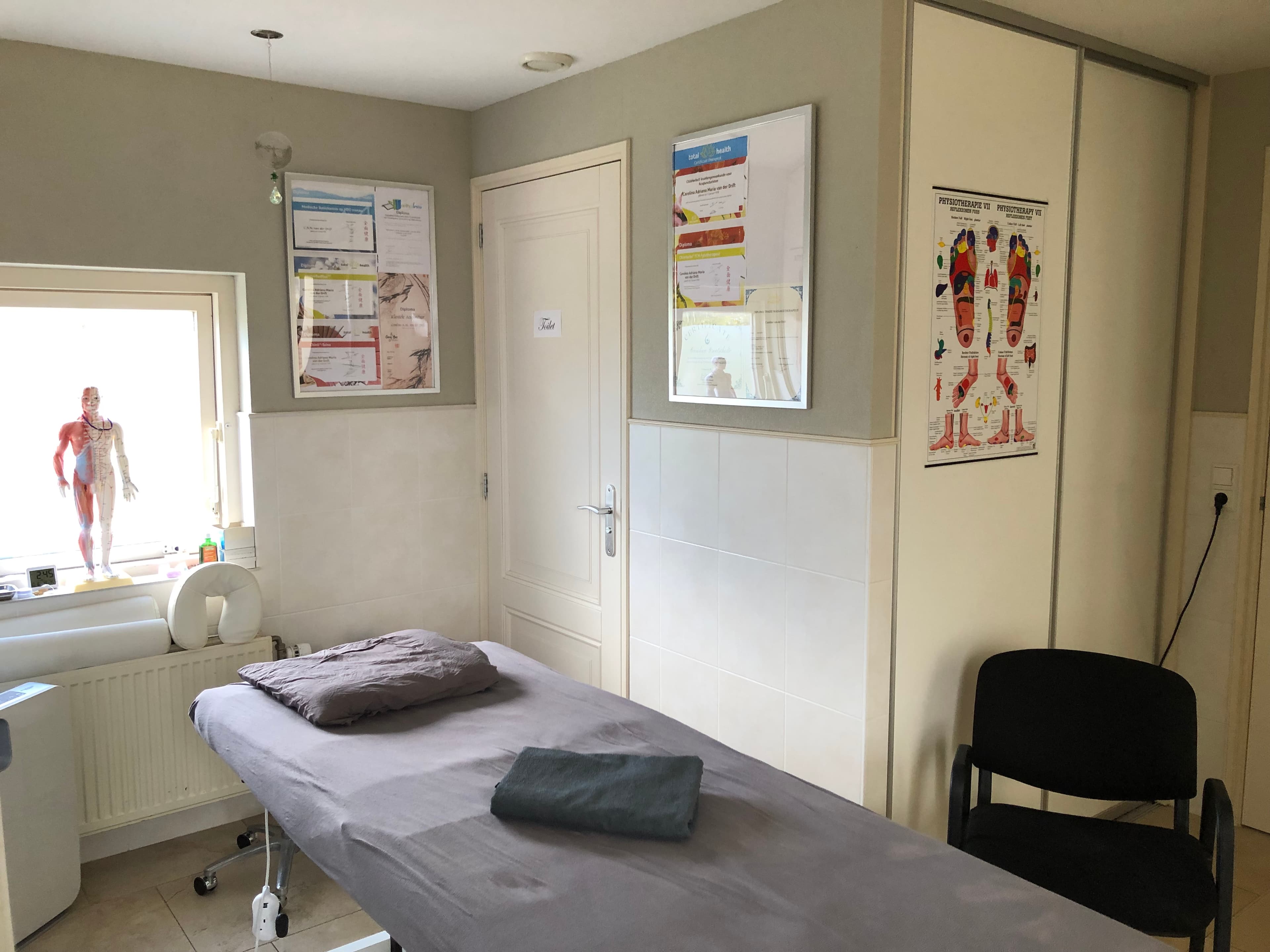 Praktijk CG - Acupunctuur, Massage, Reflexologie, Kruiden & Orthomoleculair – Thaise massage in Westland