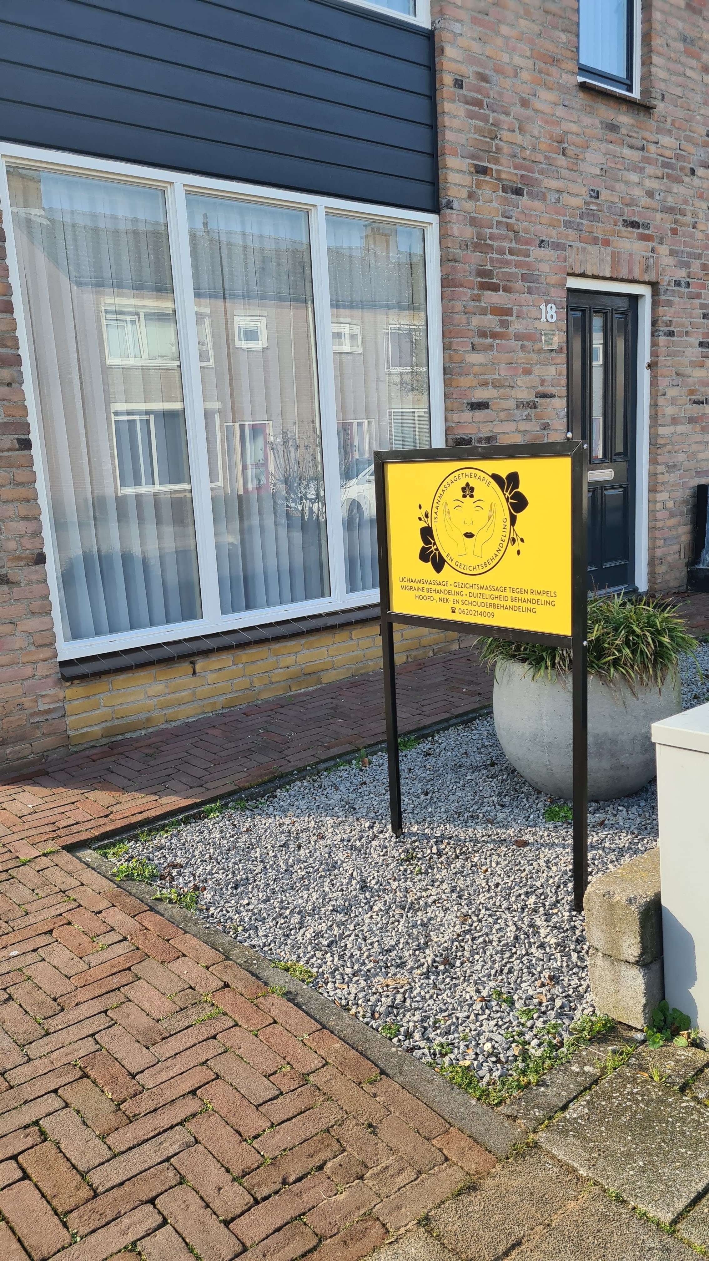 Foto 3 van Isaanmassagetherapie en gezichtsbehandeling