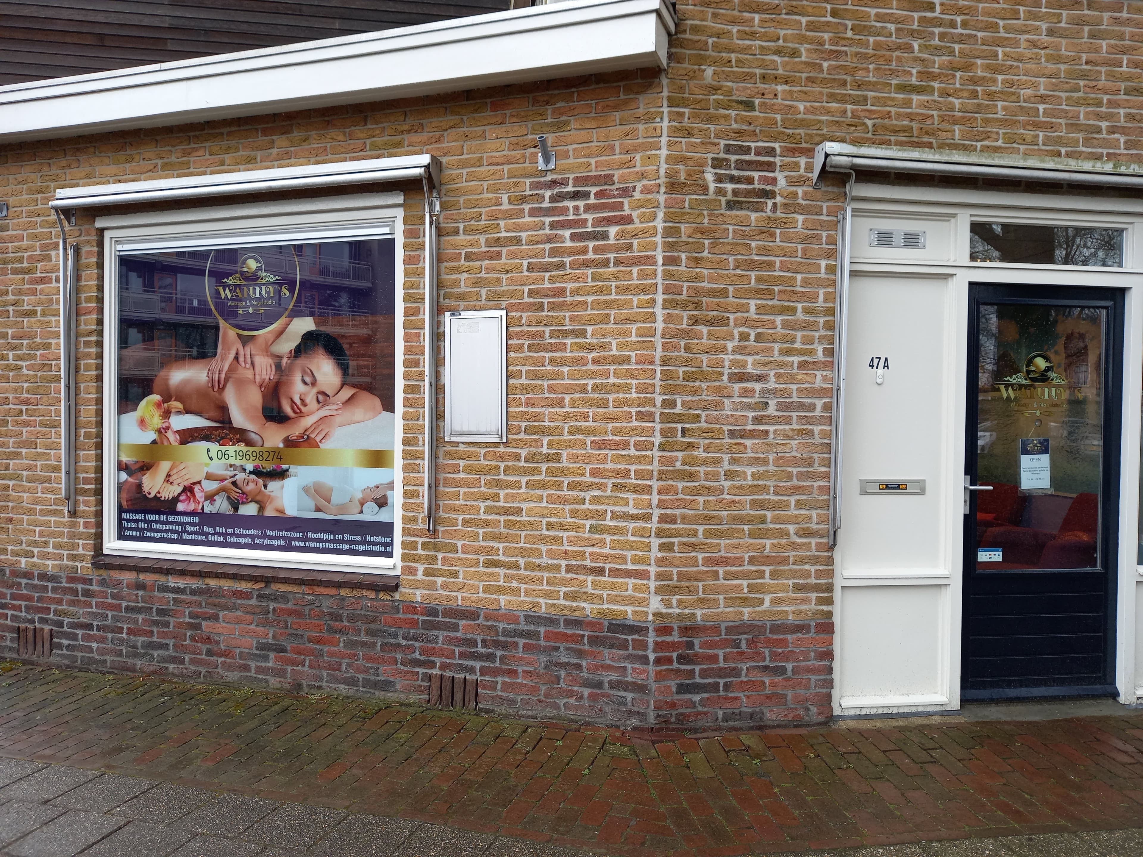 Foto 2 van Wanny's massage & nagelstudio