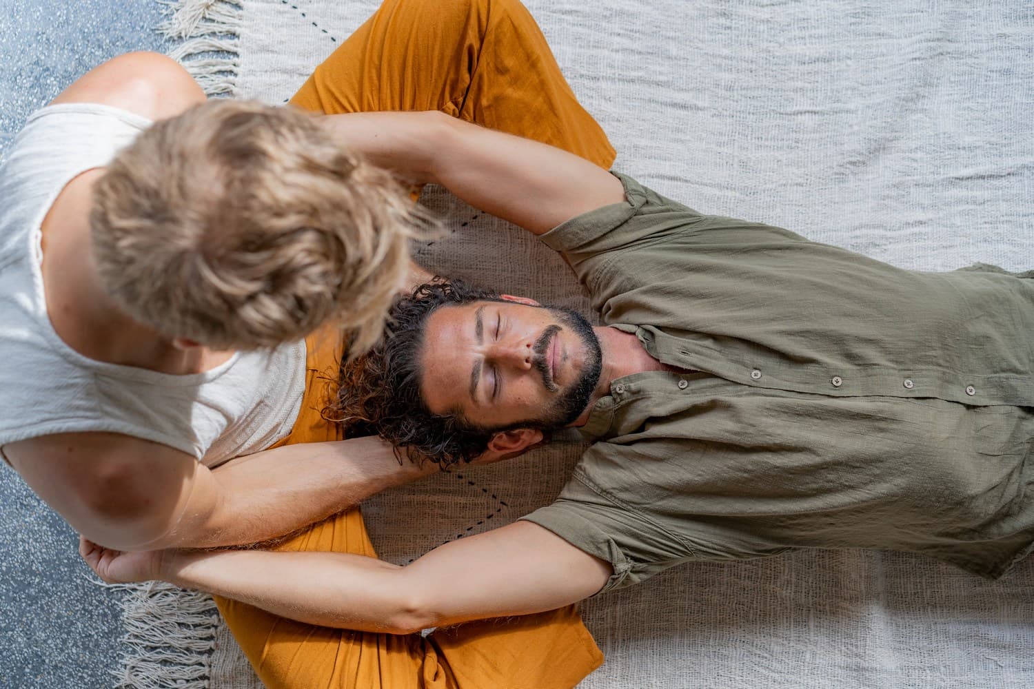 Manual Therapy in Zürich (Kreis 4): medizinische Massage, Craniosacral Therapie, Thai Massage, Chi Nei Tsang. – Thai Massage in Zurich
