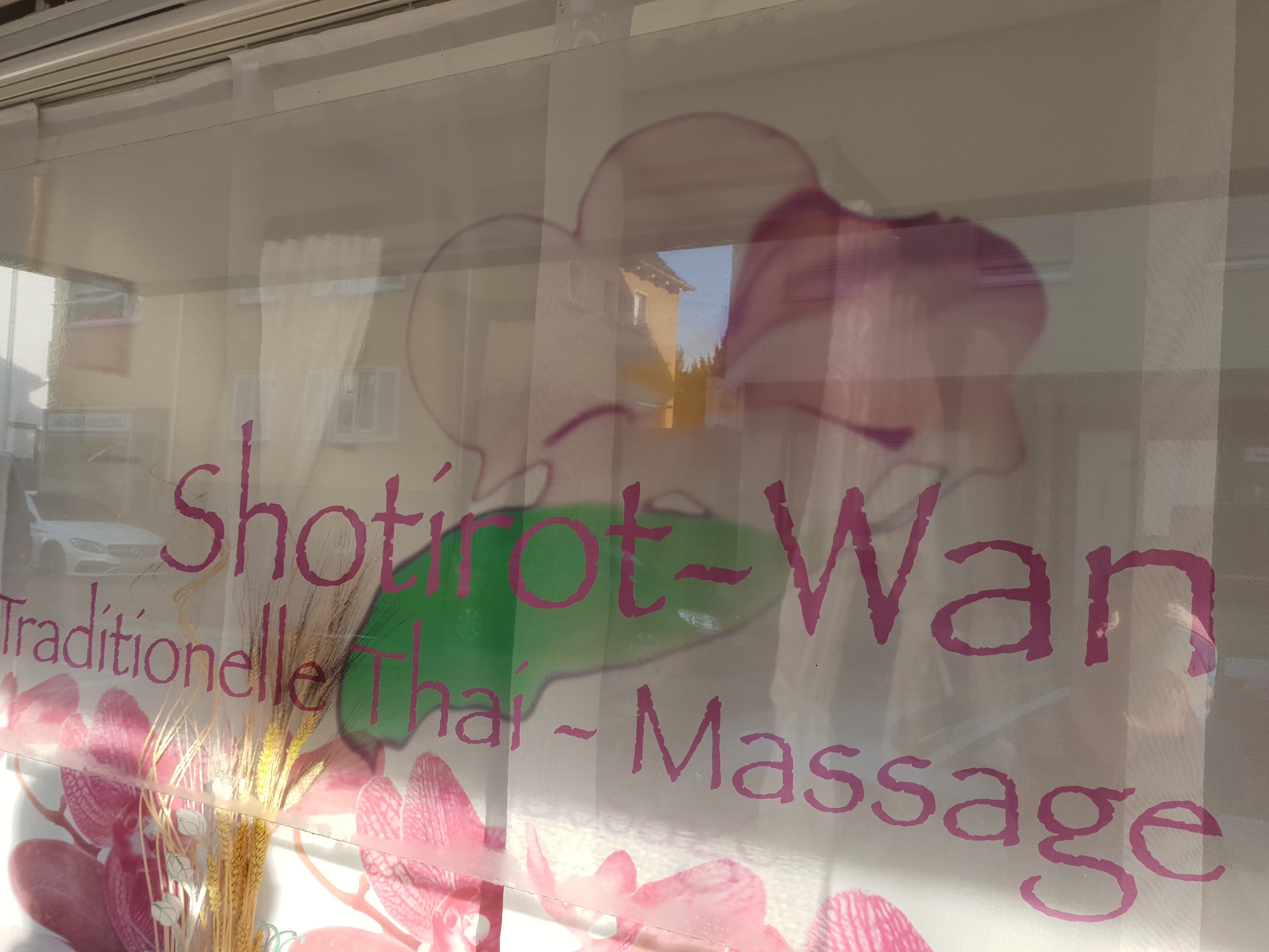 Photo 2 of Shotirot- Wan