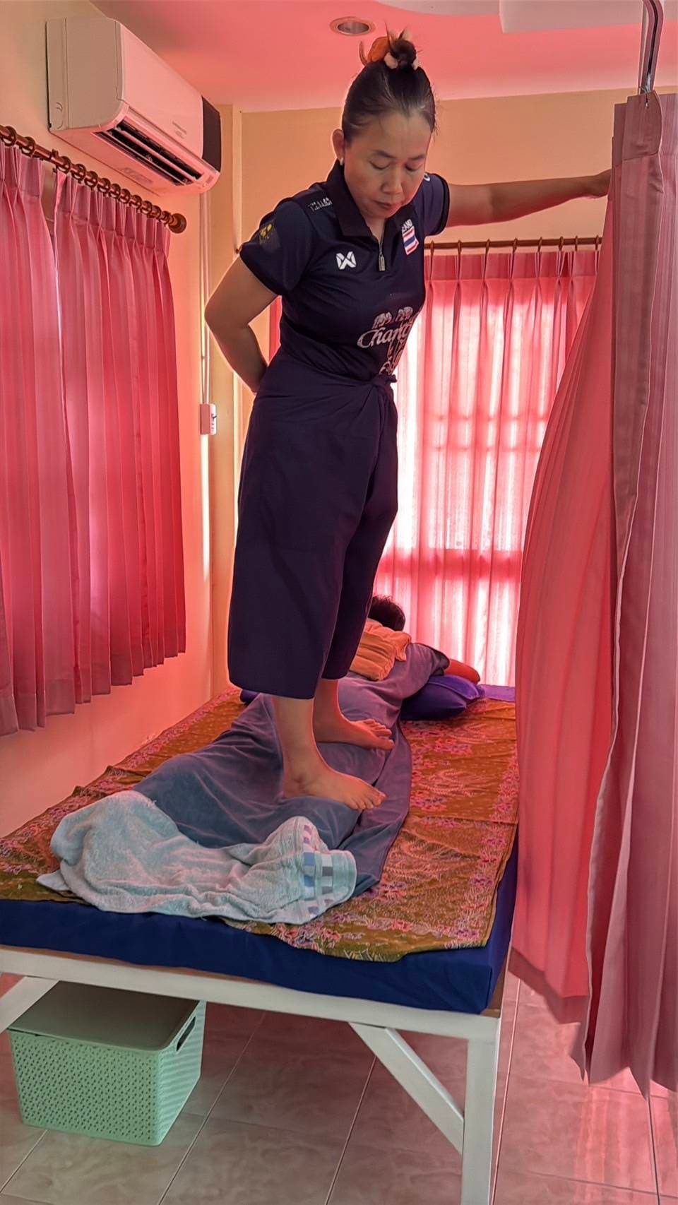 ภาพ 3 ของ เจริญสุขนวดแผนไทย(คุณเอ๋)