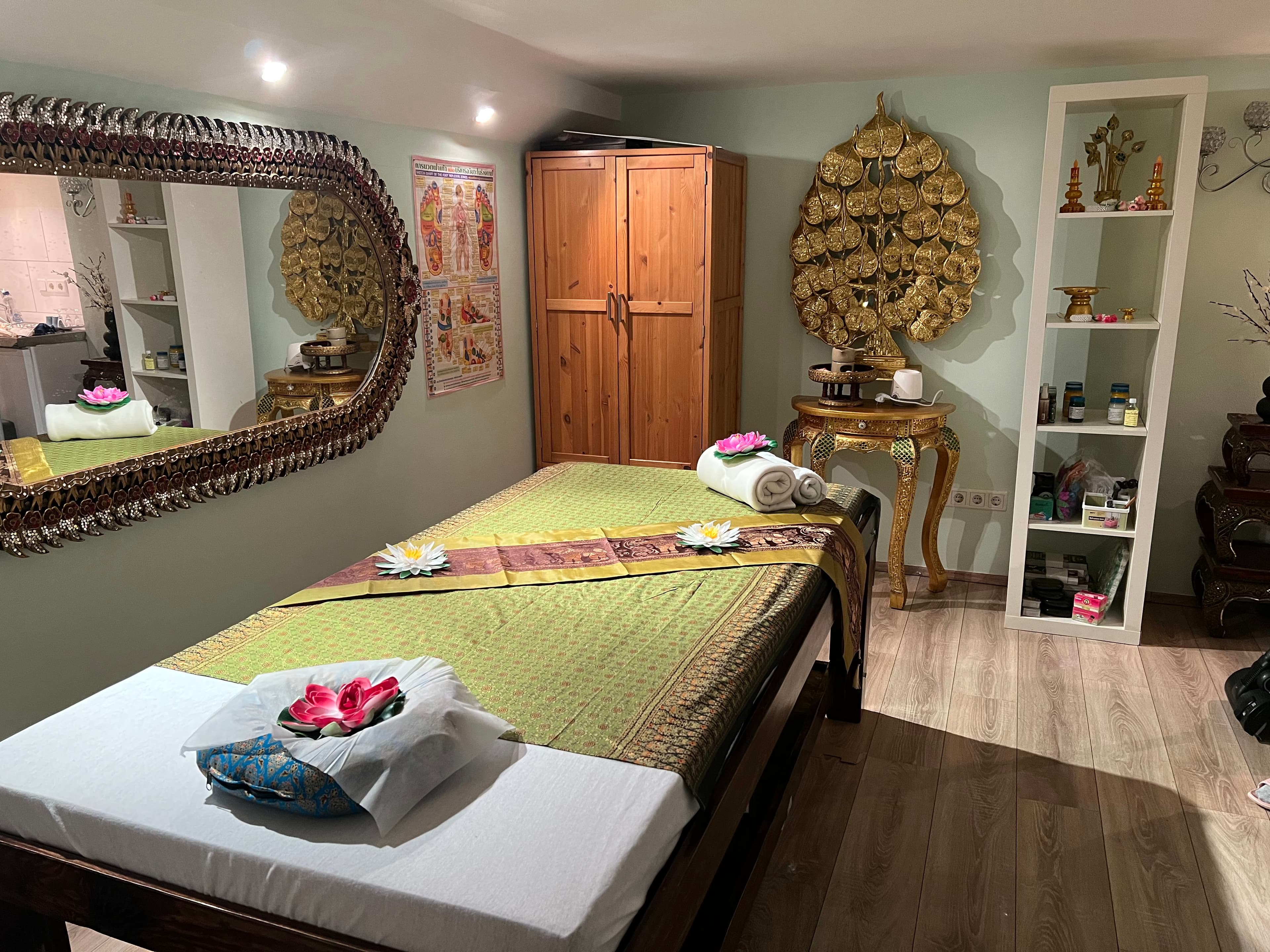Foto 3 von Ponpan Thaimassage Düsseldorf Eller